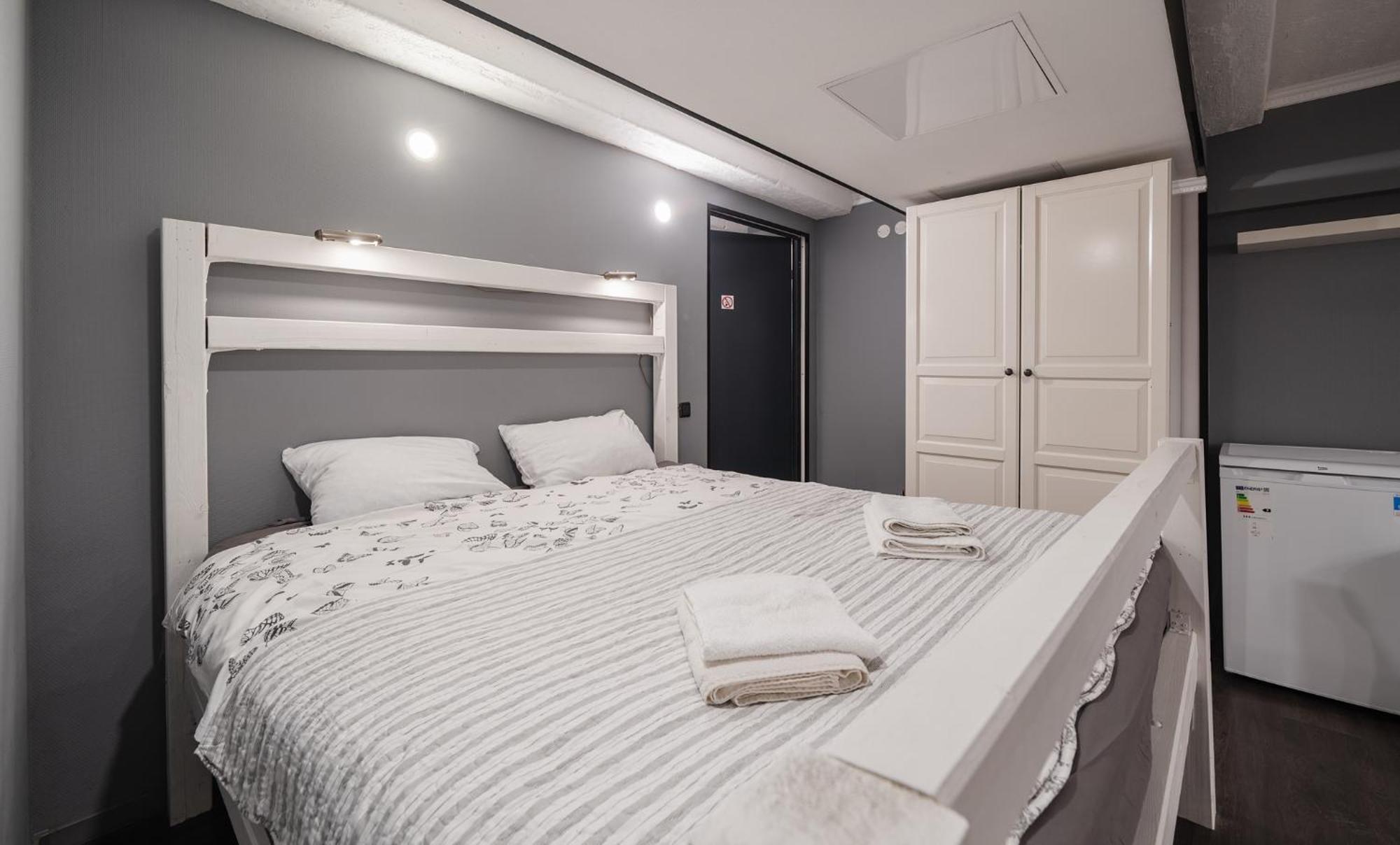 Islandijos Self Check-In Basement Apartments Vilnius Exterior photo